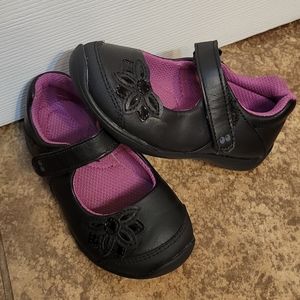 Stride Rite- Surprize Mary Jane's. Black size 7 (toddlers)